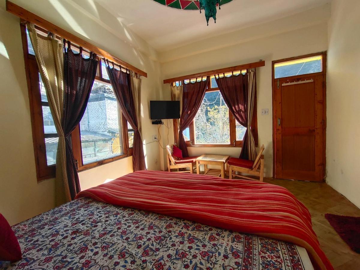Хостел La Siesta India Manali Екстер'єр фото