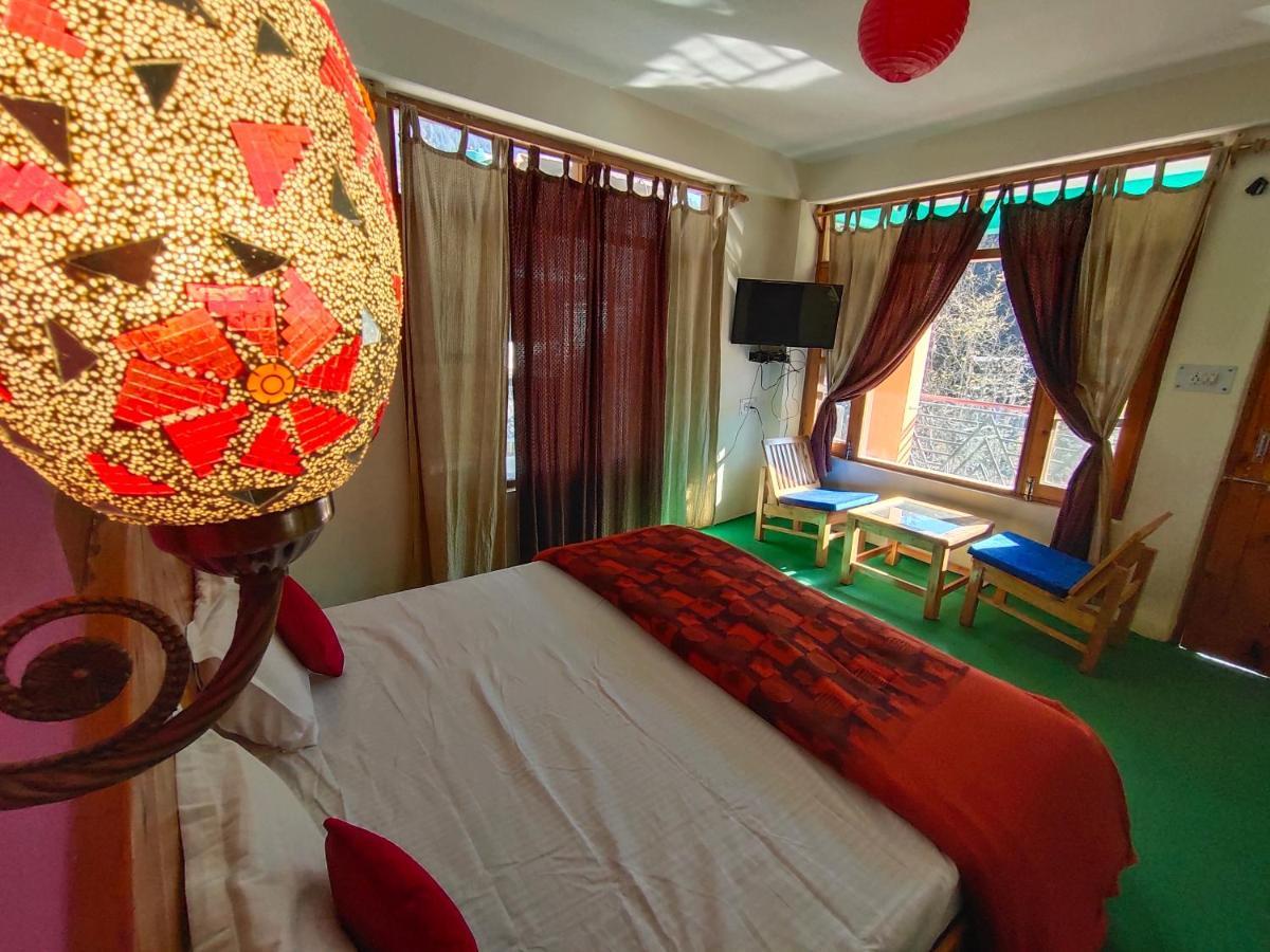 Хостел La Siesta India Manali Екстер'єр фото