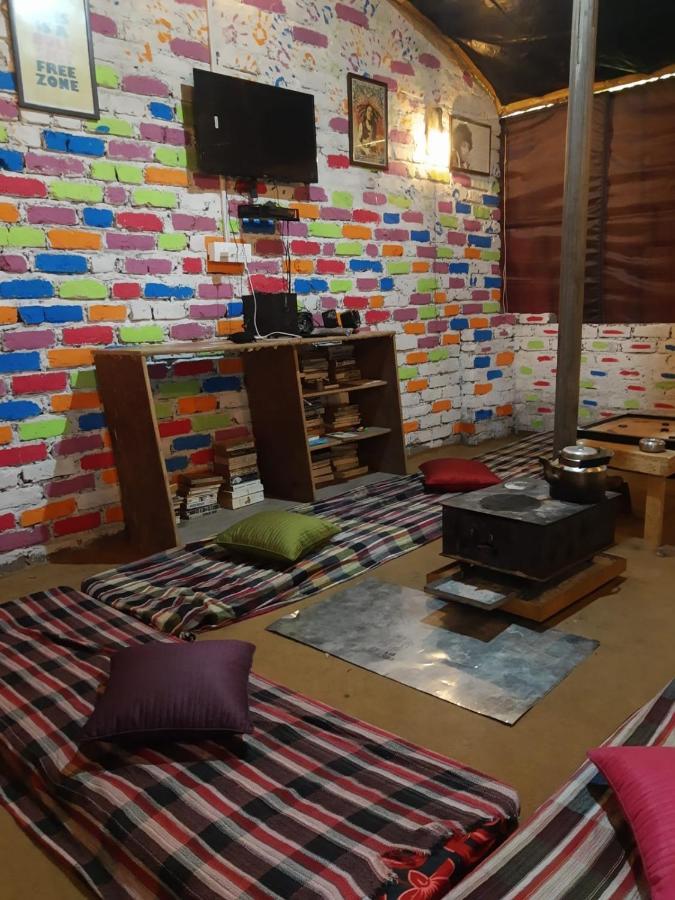 Хостел La Siesta India Manali Екстер'єр фото